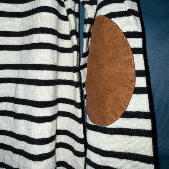 Market & Spruce Black and White Striped Sweater - Picture 5 of 5